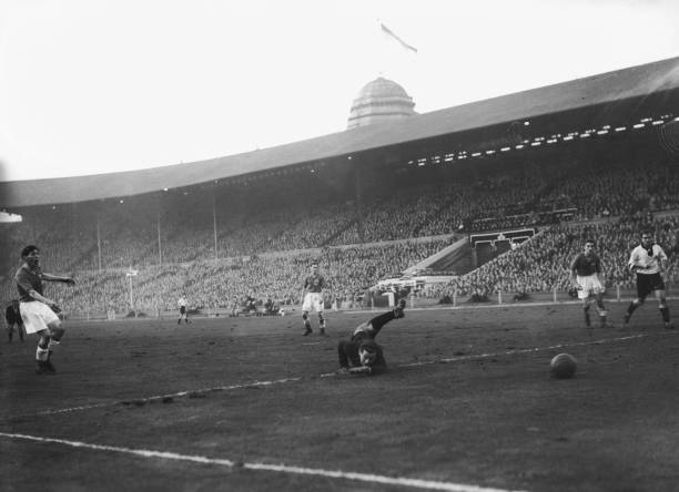 胜负彩14场胜负推荐:赔率走势与球队状态解读