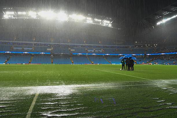 摆大巴战术的演变：谁最早使用这种防守策略？视频详解