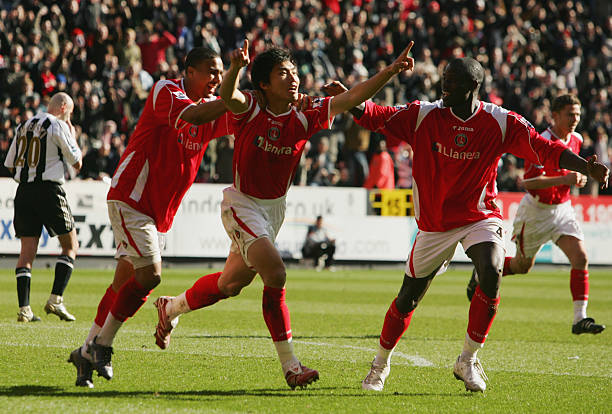 如何设计高效的任意球进攻战术？关键配合与实战案例