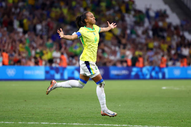 焦点战不容错过!盘点2024欧冠8强/4强最值得关注的对决与时间