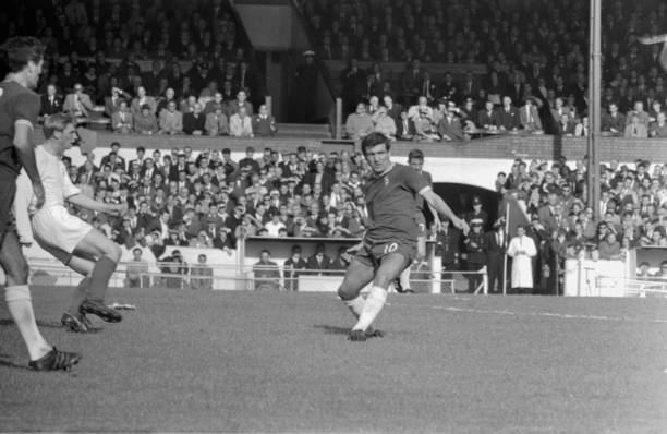 1986年世界杯:马拉多纳“上帝之手”背后的真相