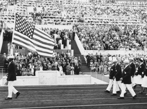 中国女单奥运冠军的辉煌历程：四届金牌背后的传承