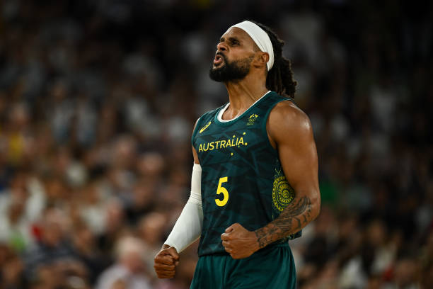 乒乓球项目参赛人员的服装与装备规范