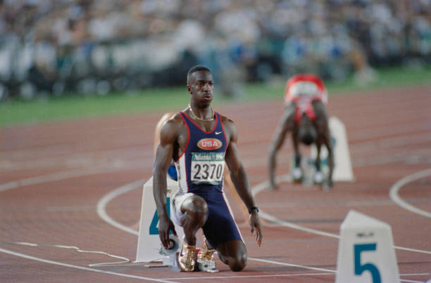 福娃设计理念:五环色彩与中华文化的完美融合