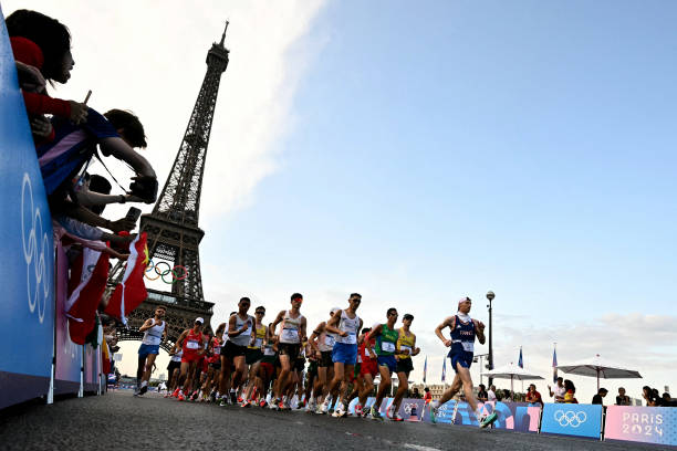 苏炳添9秒83！刷新亚洲纪录的奥运奇迹