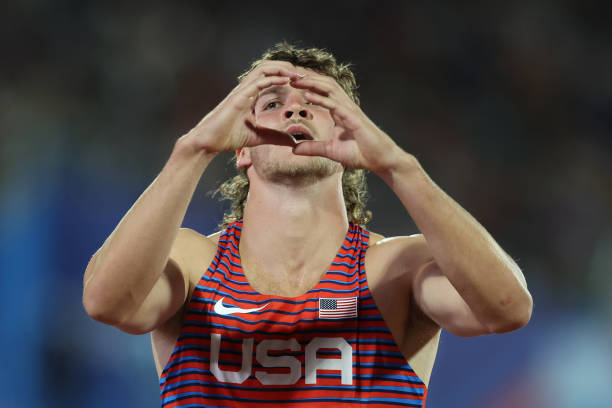 “田径场”的拼音及声调解析