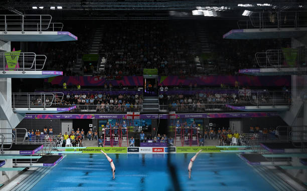 面相学揭秘：郭晶晶的富贵命与成功之路