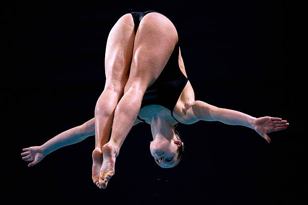 两代跳水女神的荣耀时刻！吴敏霞郭晶晶同台领奖