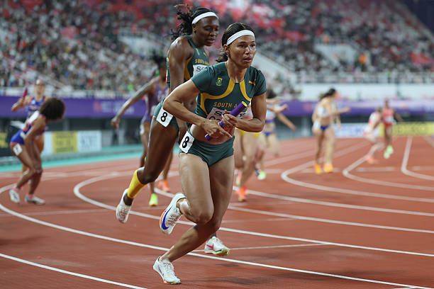 郭晶晶丈夫霍启刚的国籍身份及其家族背景