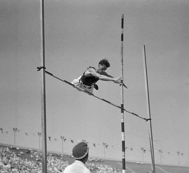 黄金价格创近期新低,专家解读未来走势