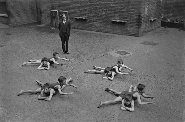 亚洲游泳锦标赛：亚洲各国游泳健将的较量