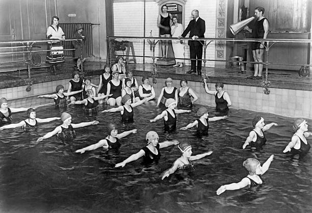 游泳时腰痛？可能是蛙泳姿势不当惹的祸