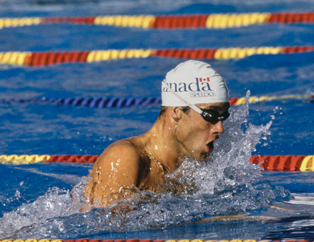 从泳姿到场合:全面分析连体与分体泳衣的适用场景