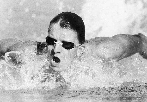 青少年游泳比赛奖项设置：前三名是否有奖牌和证书？