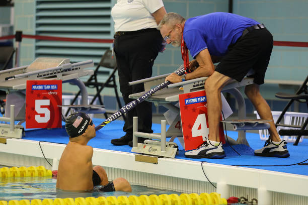 游泳教练月薪百万是炒作还是现实？知乎网友激烈讨论