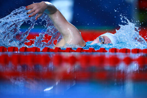 想要游得更好？先了解各种游泳姿势的利与弊