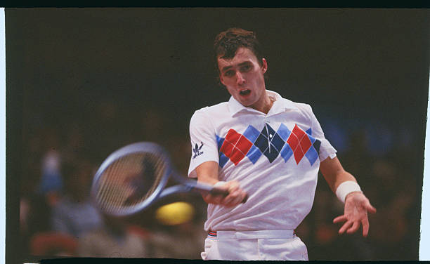 网前截击球的进攻与防守分类