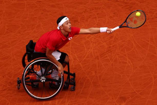 球员视角:录像回放对网球比赛策略的影响