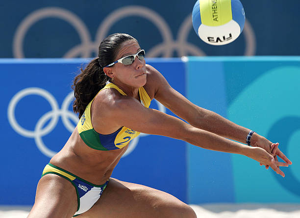 惠若琪夫妇同框，甜蜜互动引发粉丝热议