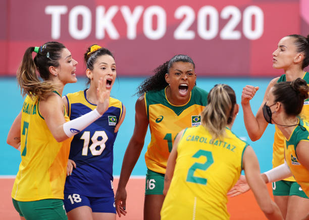 势大力沉：排球扣球动作的起跳、挥臂与鞭打技巧