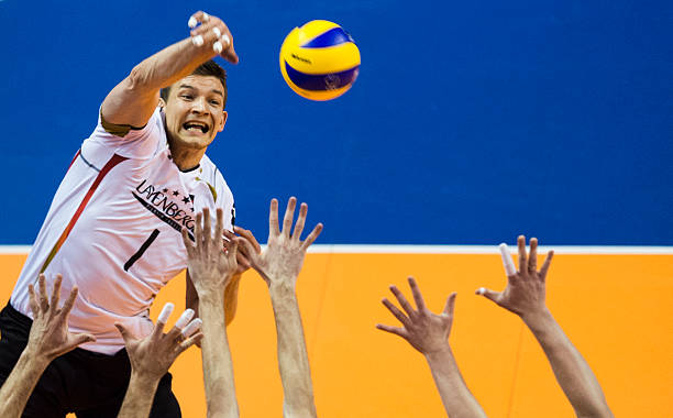 排球垫球技术精讲：专业教练带你突破瓶颈