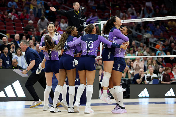 室内排球场地平面图及标记说明