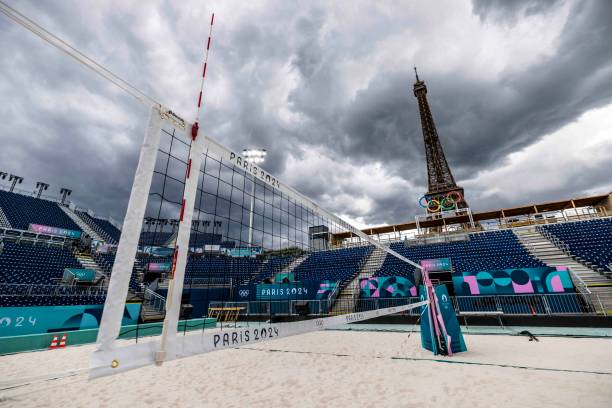 排球爱好者必学：对墙垫球的常见错误与纠正方法