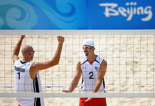 排球比赛规则不包括的犯规类型