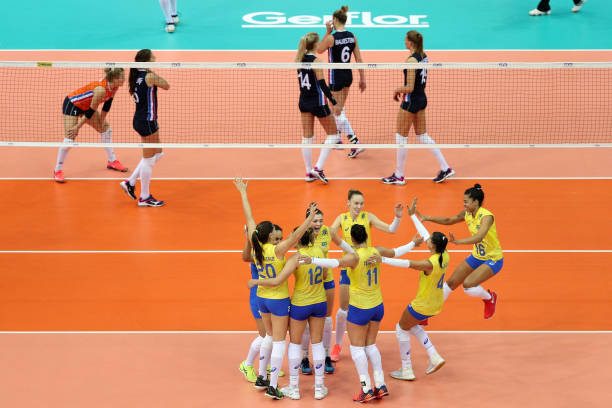 2023年沙滩排球比赛最佳扣杀与防守集锦