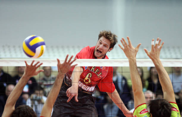 从赛场到幕后:朱婷现在在做什么?