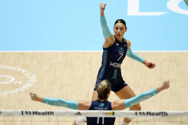 如何理解排球的位置轮换?规则与实战应用