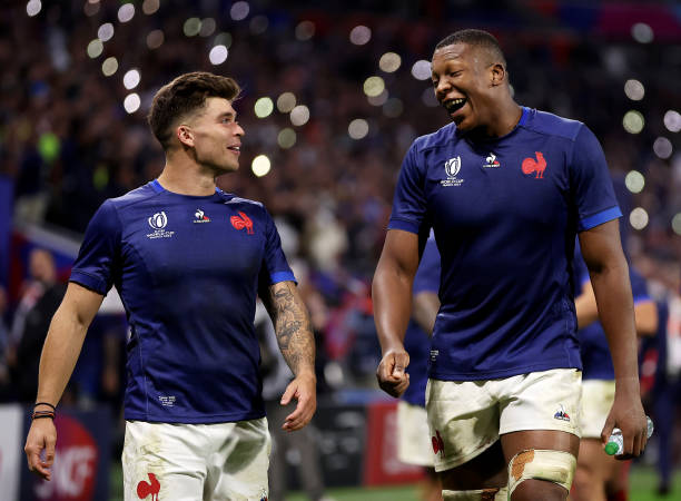 世界杯历史回顾：历届举办地及夺冠队伍全记录