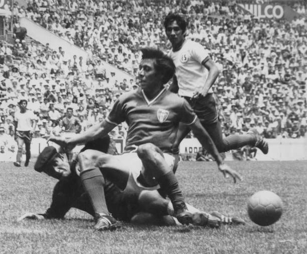 死亡之组焦点战：葡萄牙 vs 乌拉圭，C罗与苏亚雷斯的巅峰对决！