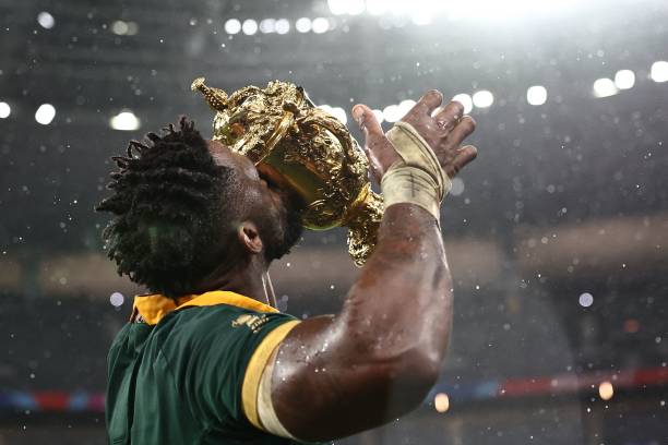 梅西预选赛高光时刻：7球2助攻带领球队提前4轮出线